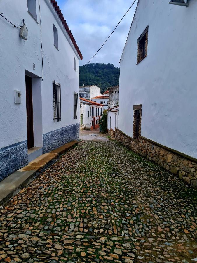 La Casa Junto Al Sendero Del Rio & Piscina # Aire Acondicionado Ferienhaus