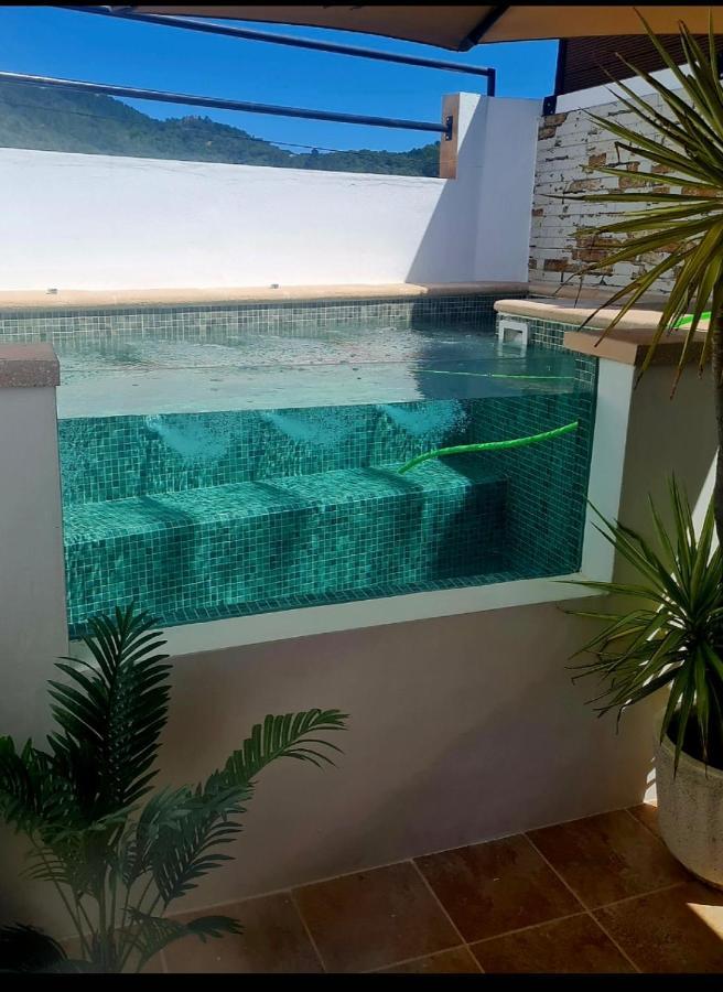 Ferienhaus La Casa Junto Al Sendero Del Rio & Piscina # Aire Acondicionado Los Romeros